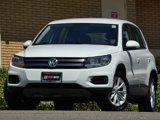 Used 2017 Volkswagen Tiguan Limited w/ Alloy Wheels Package image 2