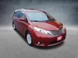 Used 2017 Toyota Sienna XLE image 3