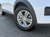 Used 2021 Ford Explorer XLT image 2