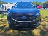 Certified 2022 Ford Edge SEL w/ Sport Appearance Package image 2