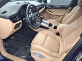 Certified 2022 Porsche Macan image 4