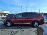 Used 2020 Chrysler Pacifica Touring-L image 4