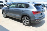 Certified 2022 Volkswagen Taos SE w/ Panoramic Sunroof Package image 4