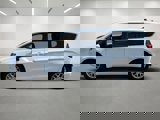 Used 2022 Chrysler Voyager LX image 3
