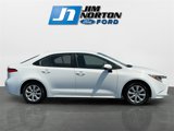 Used 2022 Toyota Corolla LE image 2