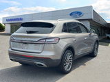 Used 2020 Lincoln Nautilus Reserve w/ Equipment Group 201A image 5