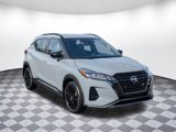 Used 2022 Nissan Kicks SR w/ Premium Package image 2