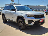 Used 2024 Jeep Grand Cherokee Altitude image 4