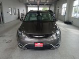 Used 2017 Chrysler Pacifica Touring-L Plus image 3