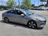 Used 2023 Hyundai Elantra SEL w/ Convenience Package image 2