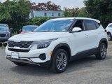 Certified 2022 Kia Seltos LX image 3