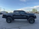 Used 2022 Toyota Tacoma TRD Off-Road image 6