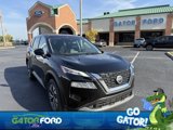 Used 2021 Nissan Rogue SV image 2