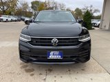 New 2024 Volkswagen Tiguan SE R-Line image 3