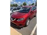 Used 2015 Nissan Rogue SV image 2