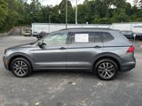 Used 2021 Volkswagen Tiguan SE w/ Panoramic Sunroof Package image 2