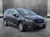 Used 2022 Chrysler Pacifica Touring-L image 3