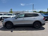 Certified 2024 Volkswagen Tiguan SE image 2