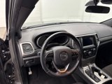 Used 2019 Jeep Grand Cherokee Laredo image 4