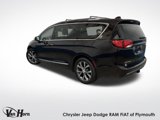 Certified 2017 Chrysler Pacifica Limited image 3