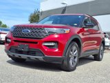 Used 2022 Ford Explorer XLT w/ Equipment Group 202A image 4