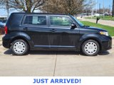 Used 2015 Scion xB image 2