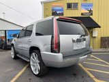 Used 2013 Cadillac Escalade Luxury image 6