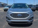 Certified 2024 Ford Edge SE image 2