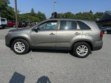 Used 2014 Kia Sorento LX image 2