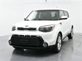 Used 2016 Kia Soul + image 4