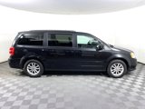 Used 2016 Dodge Grand Caravan SXT image 2
