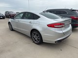 Used 2017 Ford Fusion SE w/ Equipment Group 201A image 4