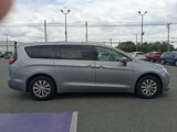 Used 2019 Chrysler Pacifica Touring Plus w/ Cold Weather Group image 4