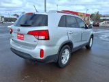 Used 2015 Kia Sorento LX image 6