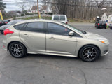 Used 2015 Ford Focus SE w/ SE Sport Package image 4
