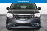 Used 2016 Chrysler Town & Country Touring image 3