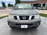 Used 2016 Nissan Frontier PRO-4X w/ Pro-4x Graphics Package image 2