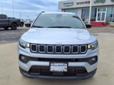 New 2025 Jeep Compass Latitude image 2