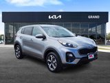 Used 2020 Kia Sportage LX image 2