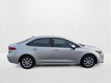 Used 2022 Toyota Corolla LE image 4
