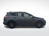 Used 2016 Toyota RAV4 SE image 4