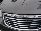Used 2016 Chrysler Town & Country Touring image 5