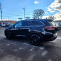 Used 2019 Toyota Highlander SE image 3