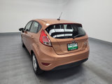 Used 2017 Ford Fiesta SE image 6