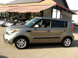 Used 2013 Kia Soul + image 4