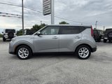 Used 2022 Kia Soul LX w/ Technology Package image 2