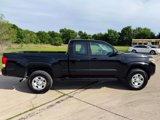 Used 2016 Toyota Tacoma SR image 2