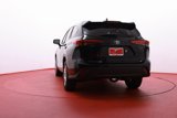 Used 2023 Toyota Highlander LE image 3