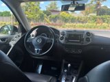 Used 2016 Volkswagen Tiguan S image 4