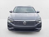 Used 2019 Volkswagen Jetta SE image 2